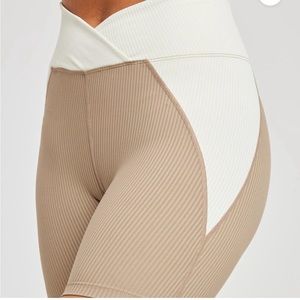 NWT Year of Ours Studio Rib-Knit Bike Shorts Size Medium Beige